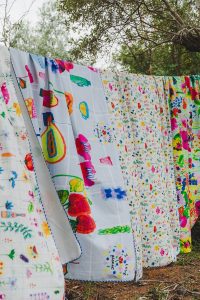 ⁦Big Blue Picnic tablecloth⁩ – תמונה ⁦4⁩