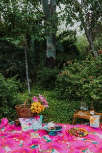 ⁦Big pink flowers Tablecloth⁩ – תמונה ⁦5⁩