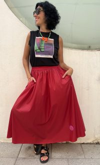 ⁦חצאית ניילון אדומה⁩ – תמונה ⁦3⁩