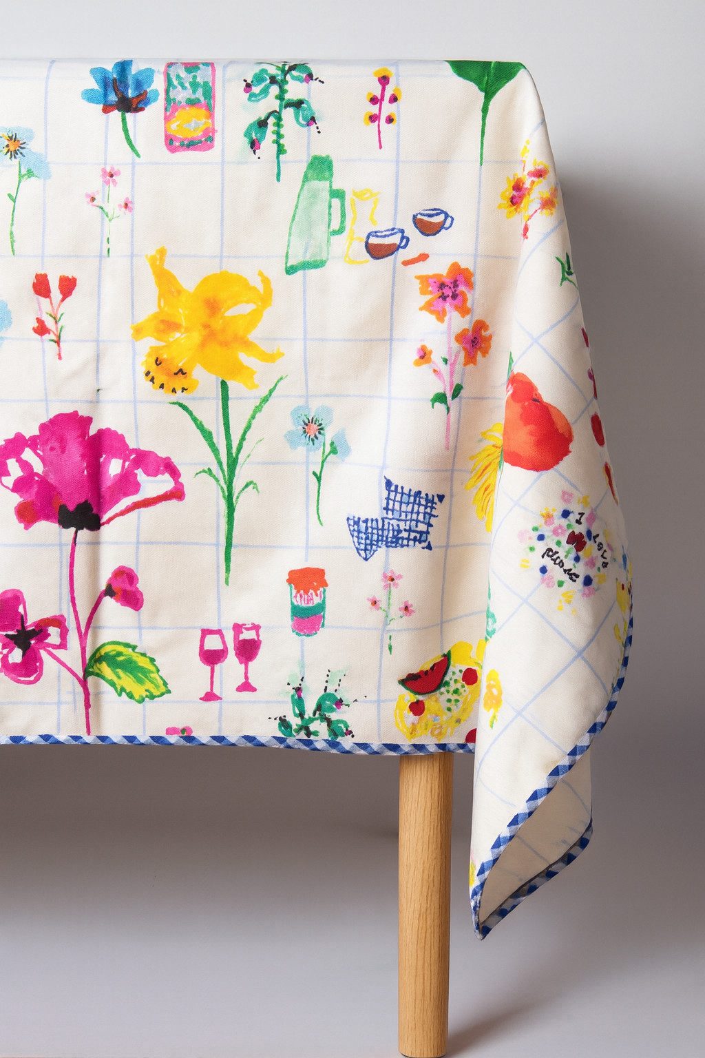 i love picnic tablecloth